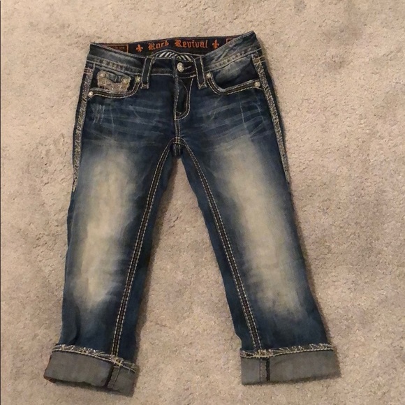 Dolly Rock Revival Capris - Picture 4 of 6